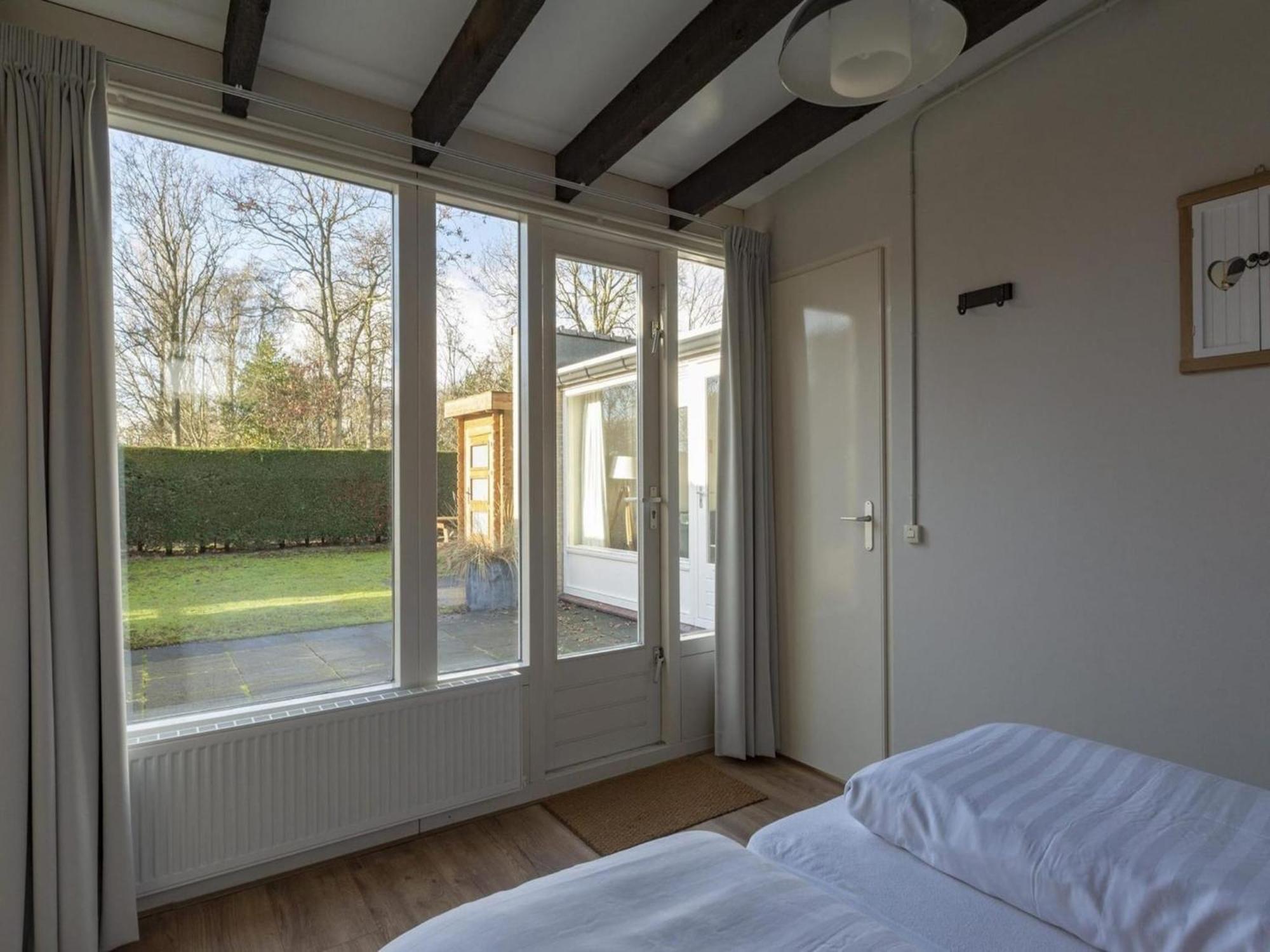 Contemporary Bungalow With Garden Sint Maartensvlotbrug Exteriér fotografie