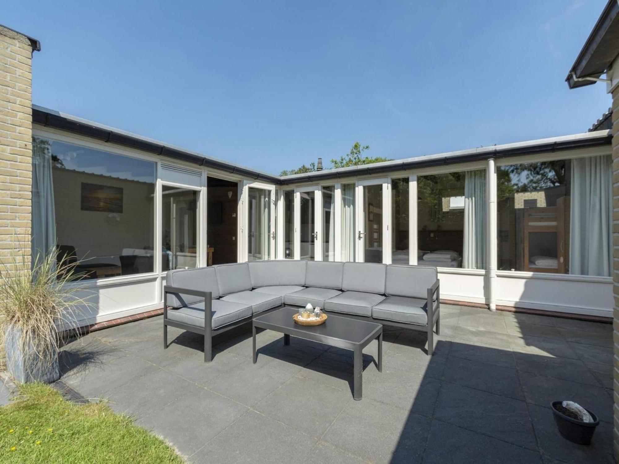 Contemporary Bungalow With Garden Sint Maartensvlotbrug Exteriér fotografie