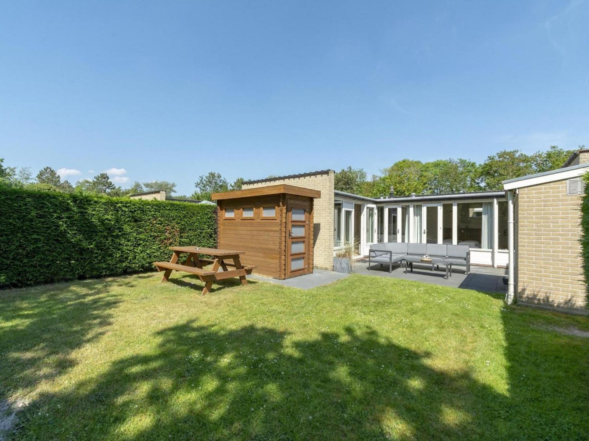 Contemporary Bungalow With Garden Sint Maartensvlotbrug Exteriér fotografie